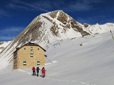 Schneeschuh Wandern Dolomiten